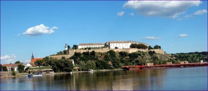 Petrovaradínská pevnost