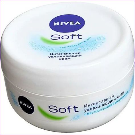 NIVEA SOFT Intenzivně hydratační tělový krém