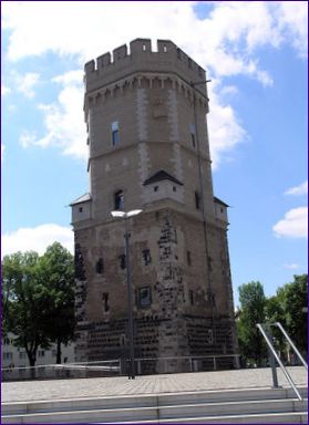 Věž Bayenturm