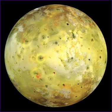 Io, Jupiterův satelit