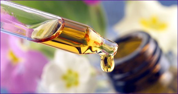 Oleje pro mastnou pleť: 12 kosmetických a 10 esenciálních olejů