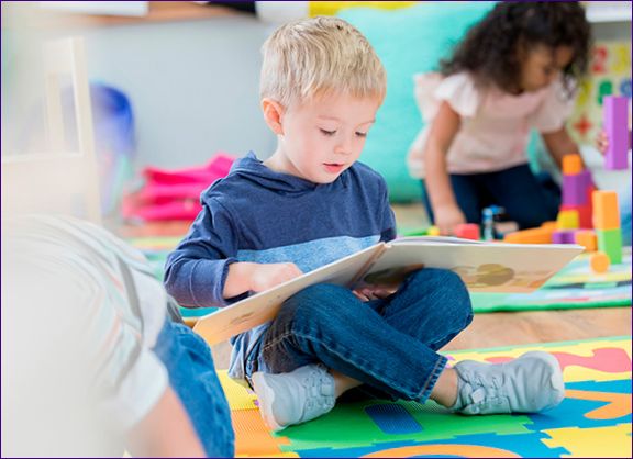 Jak naučit dítě číst ve věku 4 let